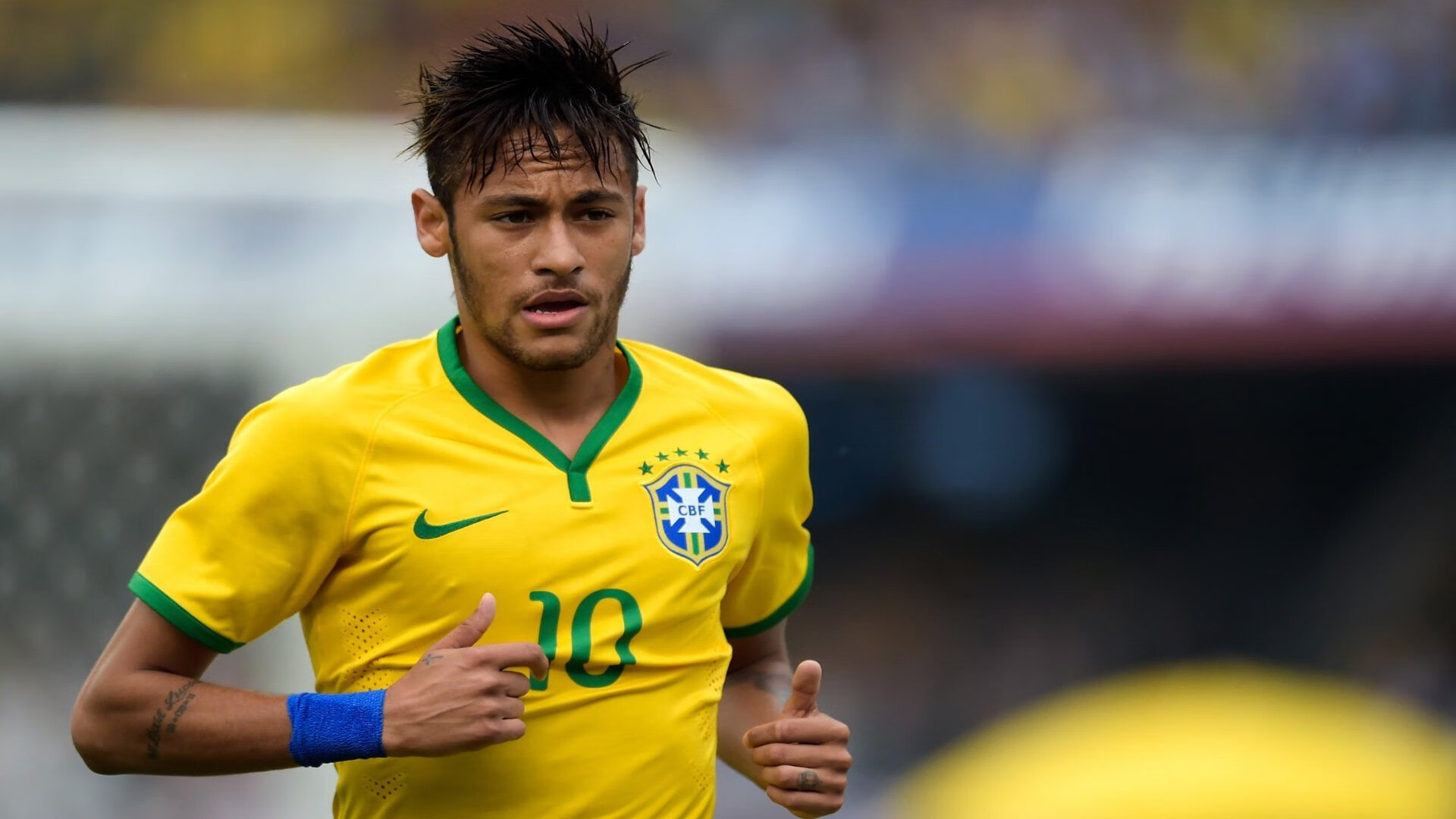 开云kaiyun-球场外的感人故事：运动员的公益行动，运动员做公益